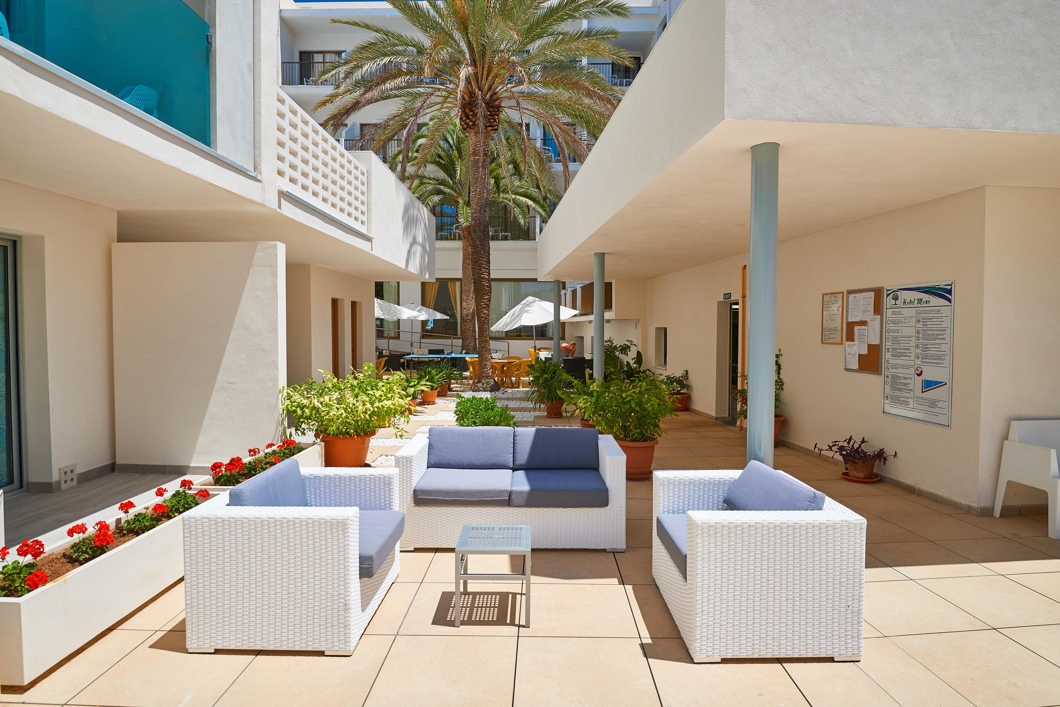 Hotel More Alcúdia Exterior foto
